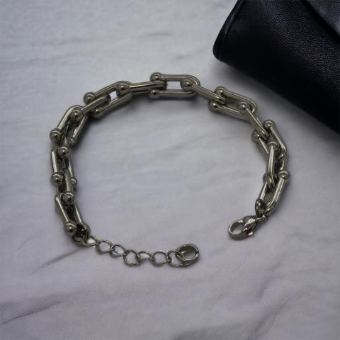 Chunky U Link Bracelet